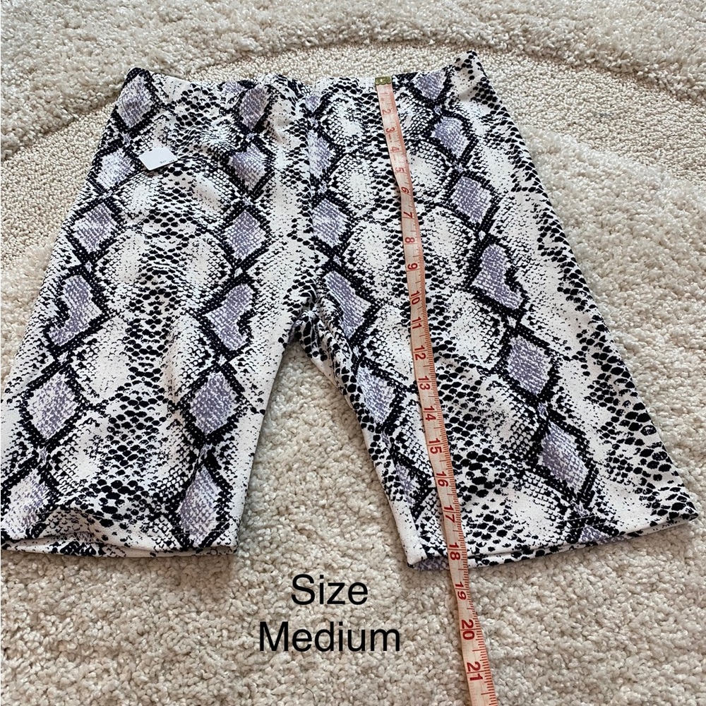 Biker shorts snakeskin animal print small medium large NWT - Picture 12 of 16